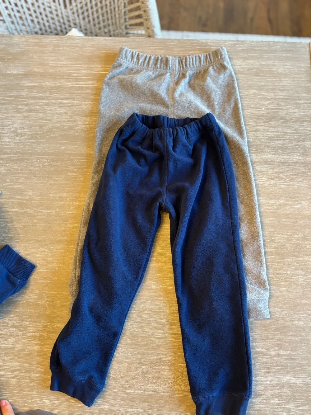 Bundle of toddler boy clothing (4T), cute outfits, 15 pieces! MIX & MATCH! - Picture 6 of 16